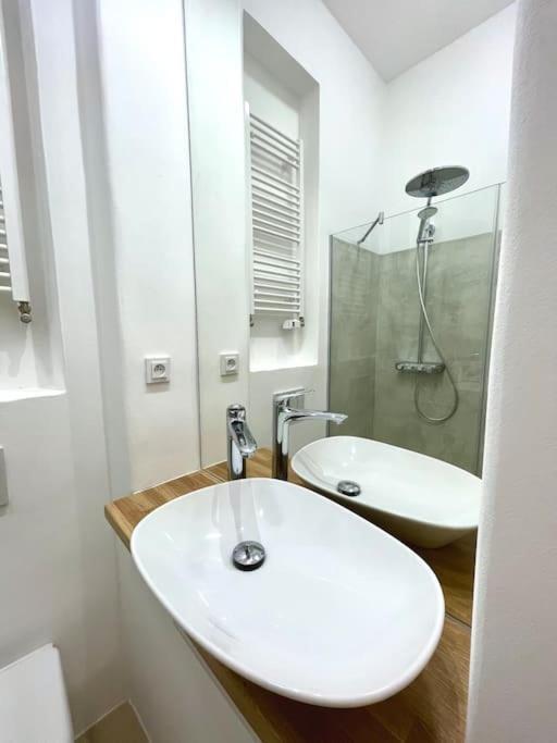 Apartment Fantastic Location! Superhost 5 Star